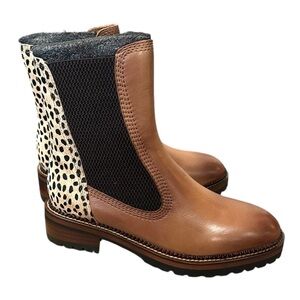 Vintage Havana Cognac/Leopard print boots with real calf fur size 7